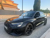 Usado Audi RS3 Ambiente 400 CV (294 kW) 2023 Negro Berlina