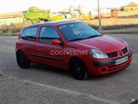 Usado Renault Clio II Extreme 110 CV (80 kW) 2005 Rojo Berlina