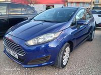 Usado Ford Fiesta Trend 82 CV (60 kW) 2014 Azul Utilitario