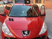 Usado Peugeot 206+ 75 CV (55 kW) 2011 Rojo Utilitario