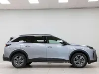 Nuevo Peugeot 5008 Allure 145 CV (106 kW) 2025 Gris SUV