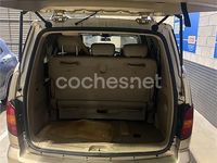 Usado Ssangyong (KGM) Rodius Limited 165 CV (121 kW) 2012 Amarillo Monovolumen