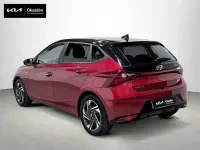 Usado Hyundai i20 100 CV (73 kW) 2021 Rojo Utilitario