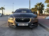 Usado Jaguar XE R-Sport 200 CV (147 kW) 2018 Gris / plata Berlina