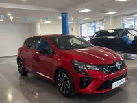 Usado Renault Clio Techno 91 CV (66 kW) 2024 Rojo Utilitario