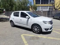Usado Dacia Sandero Ambiance 75 CV (55 kW) 2015 Blanco Berlina