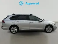 Usado VW Golf VIII Life 110 CV (80 kW) 2024 Gris / plata Familiar