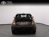 Usado Toyota Yaris Hybrid Active 116 CV (85 kW) 2024 Negro Utilitario