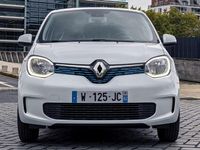 Usado Renault Twingo Dynamique 86 CV (63 kW) 2009 Rojo Utilitario