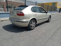 Usado Seat Leon Sport 105 CV (77 kW) 2005 Beige Utilitario