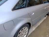 Usado Audi A6 163 CV (119 kW) 2002 Gris / plata Familiar
