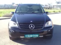 Usado Mercedes ML350 211 CV (155 kW) 2006 Negro SUV