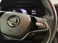 Usado Skoda Karoq Ambition 150 CV (110 kW) 2022 Gris SUV