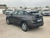 Usado Peugeot 3008 Active 131 CV (96 kW) 2021 Gris SUV