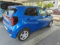 Usado Kia Picanto 63 CV (46 kW) 2024 Azul Utilitario