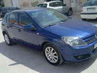 Usado Opel Astra Elegance 100 CV (73 kW) 2004 Azul
