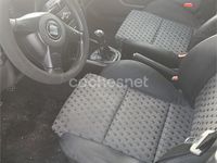 Usado Seat Leon 110 CV (80 kW) 2000 Azul Utilitario