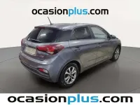 Usado Hyundai i20 84 CV (61 kW) 2020 Gris Utilitario
