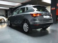 Usado Seat Arona Reference 95 CV (69 kW) 2018 Gris / plata SUV