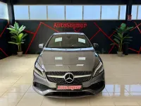 Usado Mercedes A200 136 CV (100 kW) 2018 Gris / plata Berlina