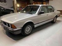 Usado BMW 735 219 CV (161 kW) 1983 Gris Berlina
