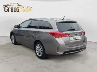 Usado Toyota Auris Active 124 CV (91 kW) 2014 Beige Familiar