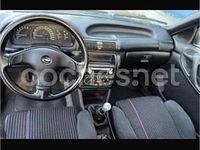 Usado Opel Astra Edition 190 CV (139 kW) 2000 Azul Coupe