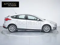Usado Ford Focus Trend 125 CV (91 kW) 2016 Gris / plata Berlina