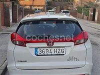Usado Honda Civic Executive 120 CV (88 kW) 2014 Blanco Familiar