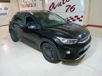 Usado Kia Stonic 100 CV (73 kW) 2020 Negro SUV
