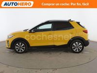Usado Kia Stonic 120 CV (88 kW) 2022 Amarillo SUV