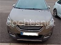 Usado Peugeot 2008 Active 120 CV (88 kW) 2014 Beige SUV