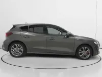 Usado Ford Focus ST-Line 125 CV (91 kW) 2022 Gris