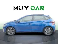 Käytetty Hyundai i20 101 HP (74 kW) 2022 Sininen Viistoperä