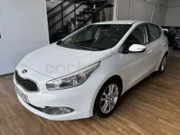 Usado Kia Ceed GT 90 HP (66 kW) 2013 Branco Sedan