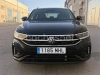 Usado VW T-Roc R-line 150 CV (110 kW) 2023 Negro SUV