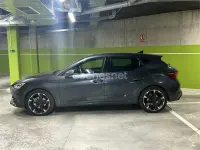 Usado Cupra Leon 150 CV (110 kW) 2024 Gris / plata Berlina