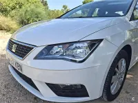 Usado Seat Leon Reference 110 CV (80 kW) 2017 Blanco Berlina