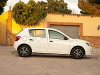Usado Dacia Sandero Ambiance 75 CV (55 kW) 2013 Blanco Berlina