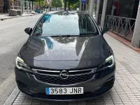 Usado Opel Astra Selective 110 CV (80 kW) 2016 Gris / plata Berlina