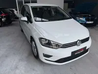 Usado VW Golf Sportsvan Advance 125 CV (91 kW) 2017 Blanco Monovolumen