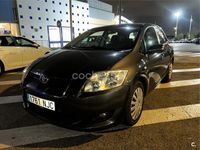Usado Toyota Auris 97 CV (71 kW) 2009 Gris / plata Berlina