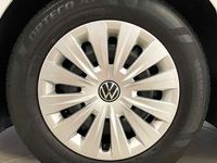 Usado VW Golf VIII Trendline 111 CV (81 kW) 2022 Blanco Berlina