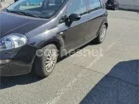 Usado Fiat Punto Easy 69 CV (50 kW) 2013 Negro Utilitario