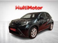 Usado Toyota Aygo X-play 72 CV (52 kW) 2022 Gris / plata Utilitario