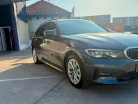 Usado BMW 320 Comfort Edition 190 CV (139 kW) 2021 Gris / plata Familiar