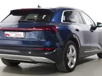 Usado Audi e-tron Advanced Plus 300 kW (408 CV) 2020 Azul SUV