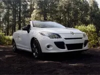 Usado Renault Mégane Cabriolet Dynamique 130 CV (95 kW) 2011 Blanco Descapotable