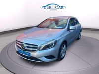 Usado Mercedes A180 109 CV (80 kW) 2013 Gris Utilitario