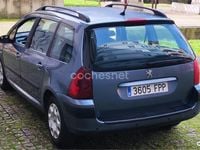 Usado Peugeot 307 110 CV (80 kW) 2007 Gris / plata Familiar